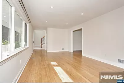 183 Farview Avenue, Paramus, NJ 07652 - Photo 9