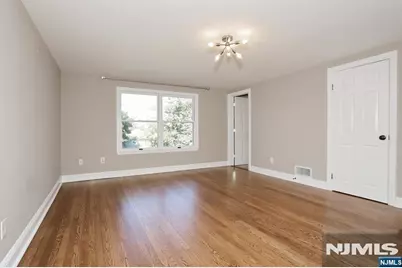 183 Farview Avenue, Paramus, NJ 07652 - Photo 25