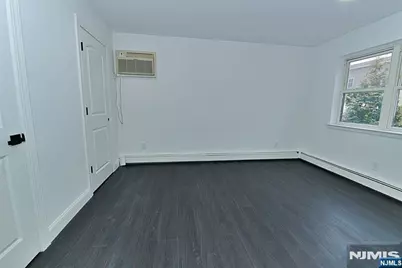 401 Undercliff Avenue B1 #B1, Edgewater, NJ 07020 - Photo 13
