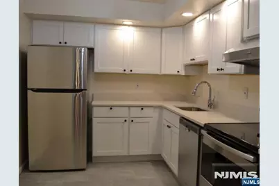 10A S Irving Street 10A #10A, Ridgewood, NJ 07450 - Photo 7