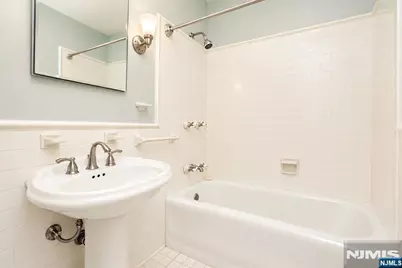 363-377 Mount Prospect 2Aw #2AW, Newark, NJ 07104 - Photo 21
