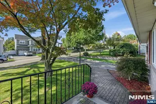 266 Adams Ave, River Edge, NJ 07661 - Photo 3