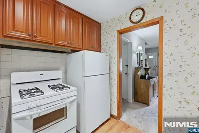 266 Adams Avenue, River Edge, NJ 07661 - Photo 9