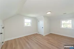 167 Pleasant Ave, Bergenfield, NJ 07621 - Photo 17