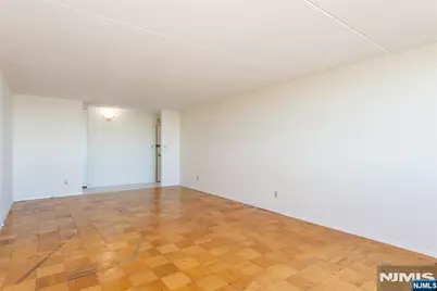 250 Gorge Road 28C #28C, Cliffside Park, NJ 07010 - Photo 27
