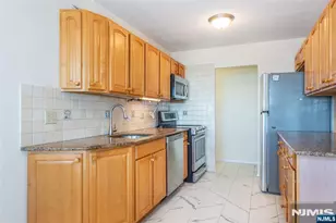 250 Gorge Road 28C, Cliffside Park, NJ 07010 - Photo 13