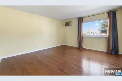 462 Liberty Street 206 #206, Little Ferry, NJ 07643 - Photo 9