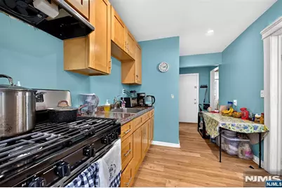 6012 Palisade Avenue, West New York, NJ 07093 - Photo 15