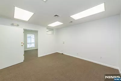 150 River Road D4 #D4, Montville Township, NJ 07045 - Photo 3