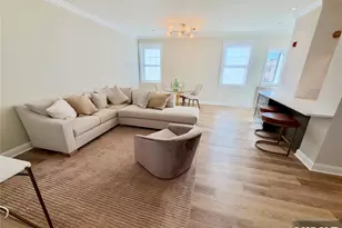 3501 Rio Vista Dr, Mahwah, NJ 07430 - Photo 9