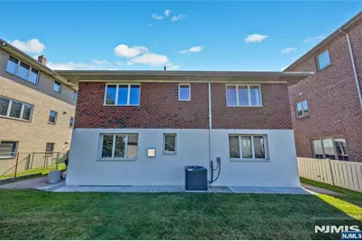 1225 16th Street, Fort Lee, NJ 07024 - Photo 27