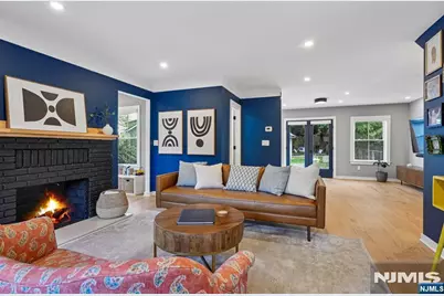 39 Walnut Crescent, Montclair, NJ 07042 - Photo 13