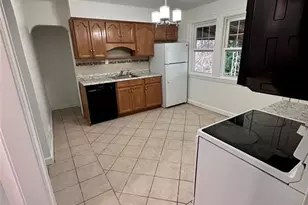 8 Plymouth St, Fairfield, NJ 07004 - Photo 3