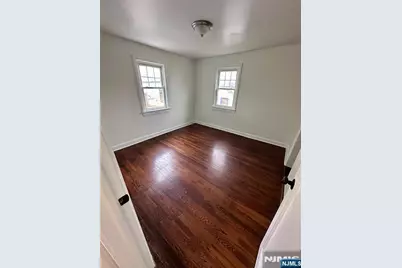 8 Plymouth Street, Fairfield, NJ 07004 - Photo 5