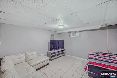 11 Raritan Avenue, Paterson, NJ 07503 - Photo 41