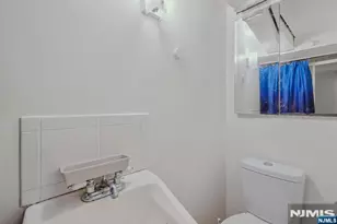 11 Raritan Ave, Paterson, NJ 07503 - Photo 37