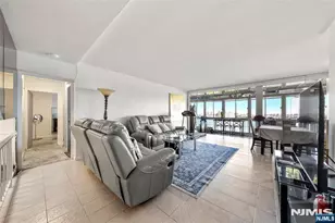 4 Horizon Road 805, Fort Lee, NJ 07024 - Photo 3