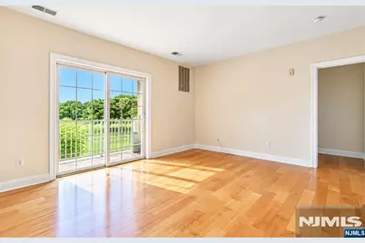 3211 Windsor Park Court 150 #150, Englewood, NJ 07631 - Photo 5