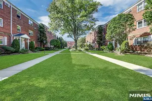 241 Johnson Ave N4, Hackensack, NJ 07601 - Photo 3