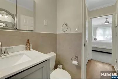 241 Johnson Avenue N4 #N4, Hackensack, NJ 07601 - Photo 25