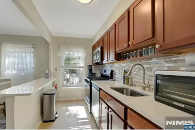 241 Johnson Avenue N4 #N4, Hackensack, NJ 07601 - Photo 13