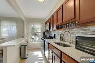 241 Johnson Ave N4, Hackensack, NJ 07601 - Photo 13