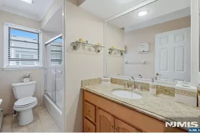 262 Lee Street, Elmwood Park, NJ 07407 - Photo 37