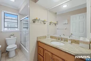 262 Lee St, Elmwood Park, NJ 07407 - Photo 37