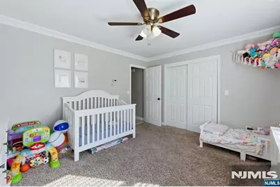 262 Lee Street, Elmwood Park, NJ 07407 - Photo 35