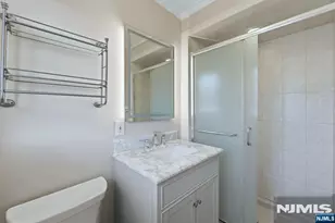 262 Lee St, Elmwood Park, NJ 07407 - Photo 17