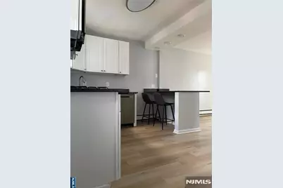 36 Morse Avenue 2 #2, Rutherford, NJ 07070 - Photo 3