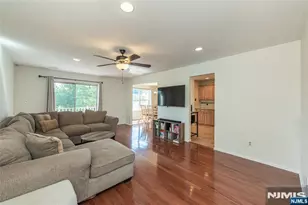 12 Frankie Ln 3304, East Hanover Township, NJ 07936 - Photo 3
