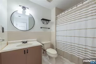 12 Frankie Ln 3304, East Hanover Township, NJ 07936 - Photo 17