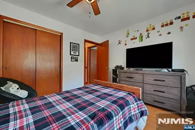 340 Graphic Boulevard, New Milford, NJ 07646 - Photo 29