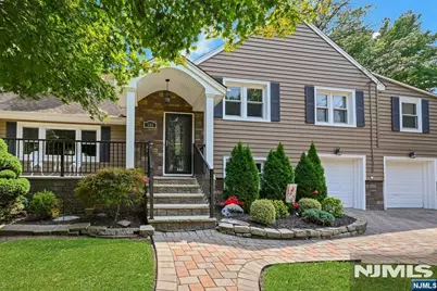 340 Graphic Boulevard, New Milford, NJ 07646 - Photo 3