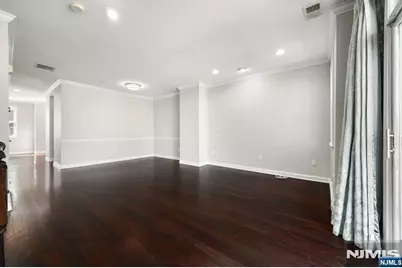 382 Kingston Court 382 #382, West New York, NJ 07093 - Photo 7