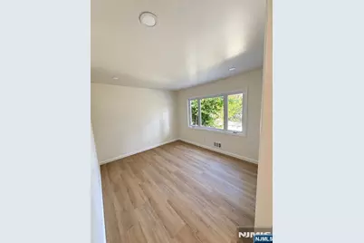 33 Romano Drive, Dumont, NJ 07628 - Photo 5
