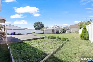 325 Grant Ave, Lyndhurst Township, NJ 07071 - Photo 9
