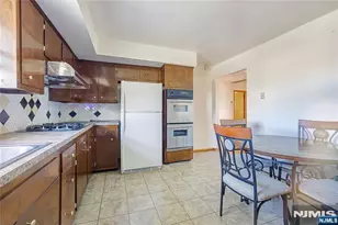 325 Grant Ave, Lyndhurst Township, NJ 07071 - Photo 25