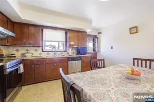 325 Grant Ave, Lyndhurst Township, NJ 07071 - Photo 21