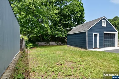 17 Brown Street, Nutley, NJ 07110 - Photo 5