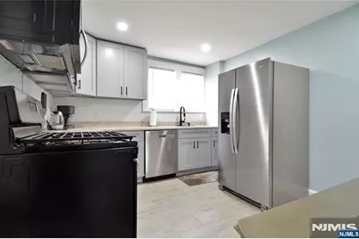 17 Brown Street, Nutley, NJ 07110 - Photo 13