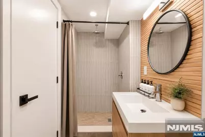 522 Martin Luther King Drive, Jersey City, NJ 07304 - Photo 23
