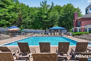 415 Chase Ct 415, Edgewater, NJ 07020 - Photo 15