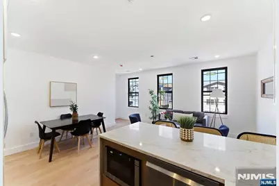 113 Oak Street 2 #2, Jersey City, NJ 07304 - Photo 3