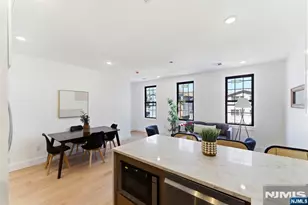 113 Oak Street 2, Jersey City, NJ 07304 - Photo 3