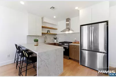 113 Oak Street 2 #2, Jersey City, NJ 07304 - Photo 1