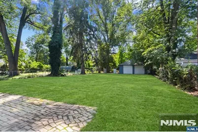 520 Grand Avenue, Rahway, NJ 07065 - Photo 3