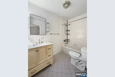 35 Green Avenue 1 #1, Madison, NJ 07940 - Photo 7