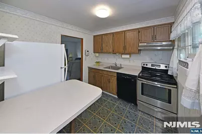 347 Verona Way, Paramus, NJ 07652 - Photo 9